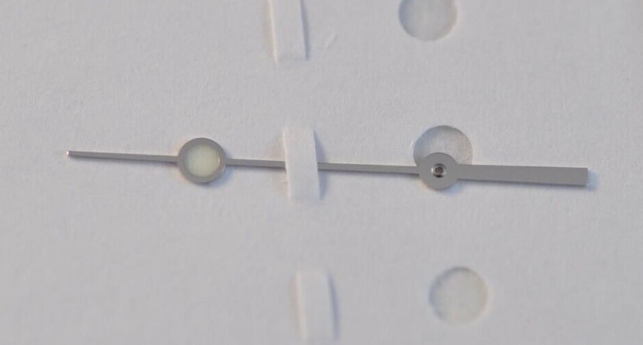 35691288981756837569