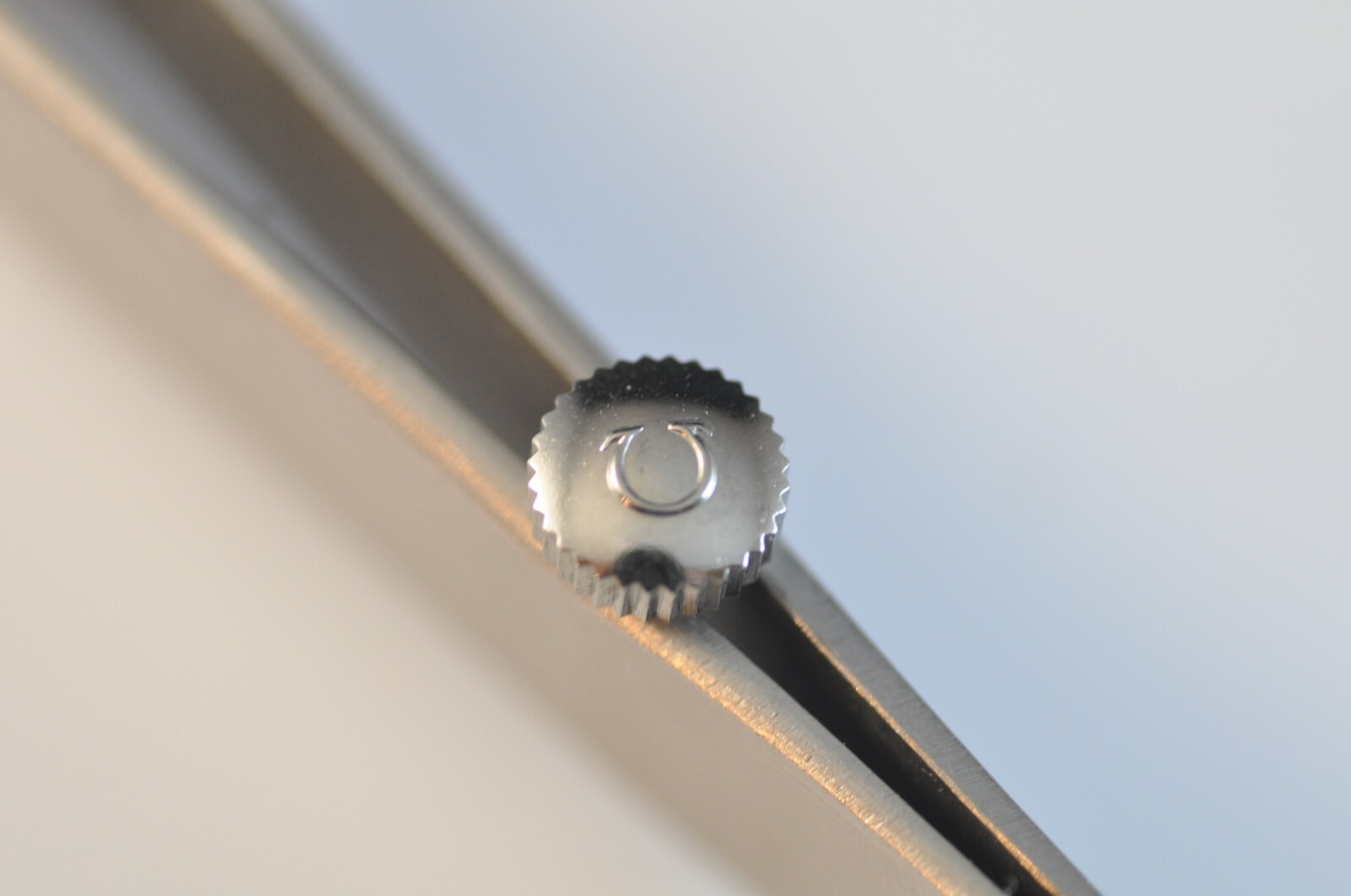 27844153381756828759