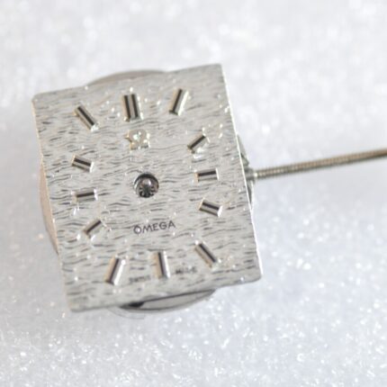 Tissot 2403 watch movement same as omega 1070 good working conditions