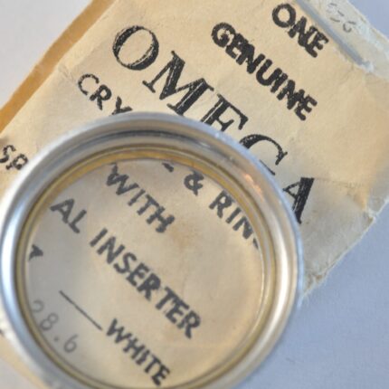 omega watch crystal 14367 2860 6024 28.6mm nos