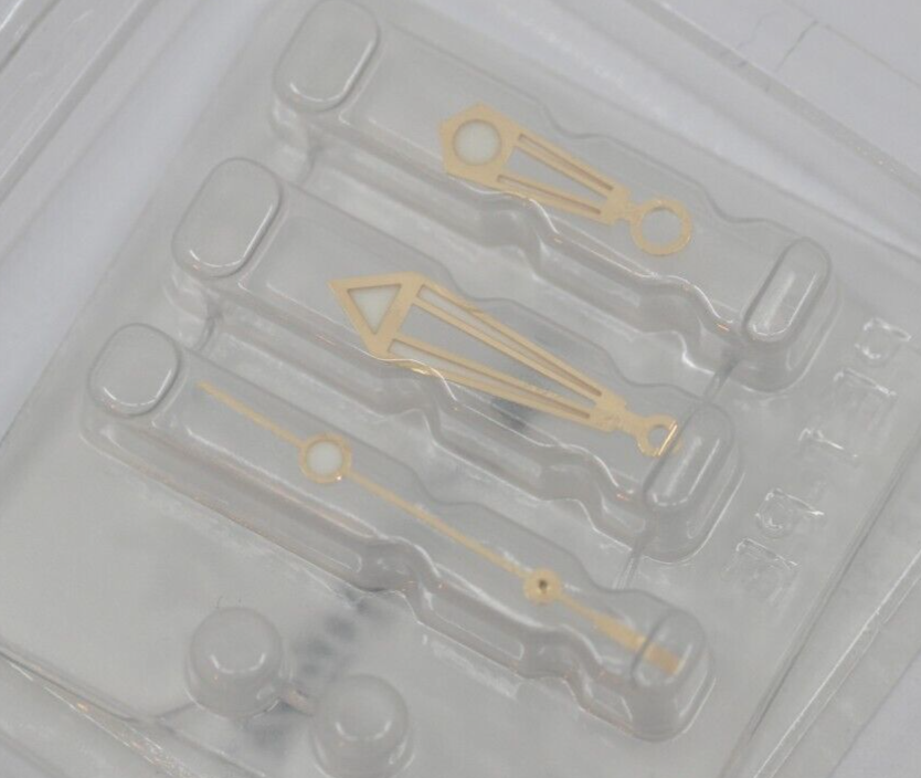 10898625131756817560