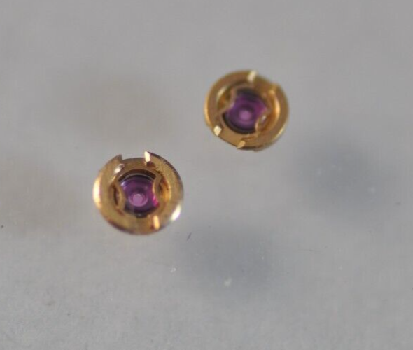 24810435611756815808