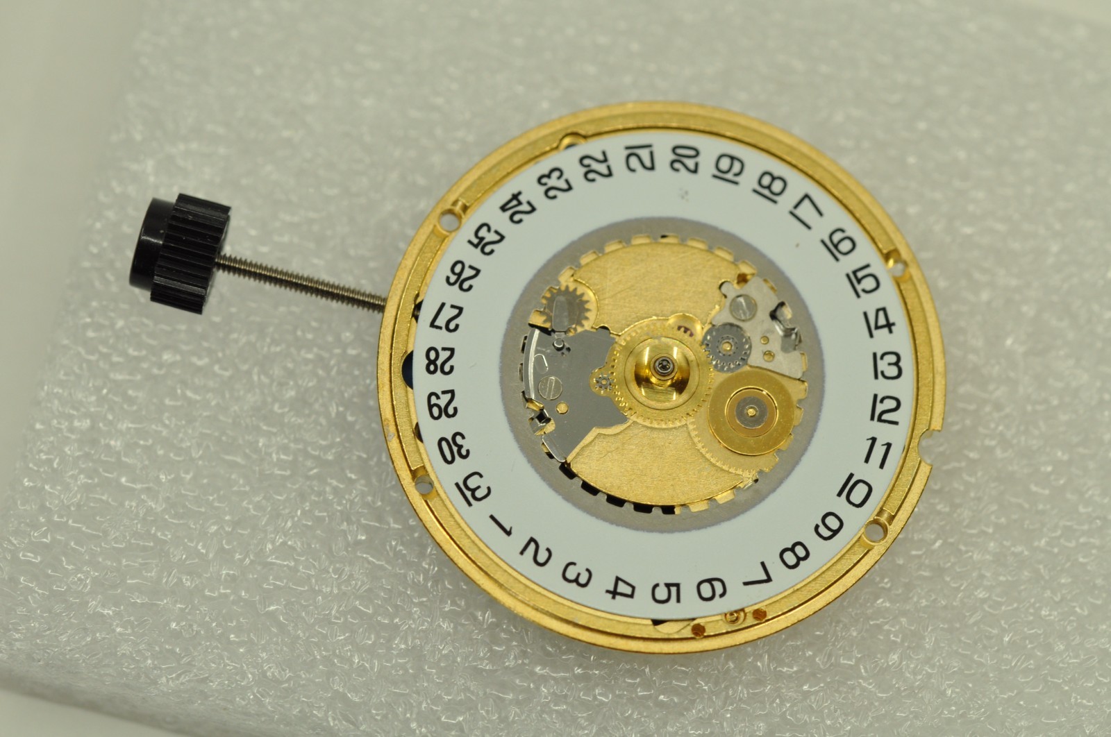 10083519051757700130