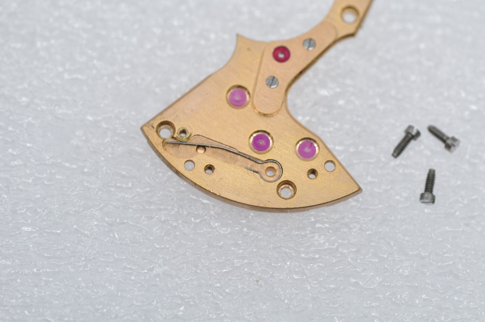 30848497341770313174